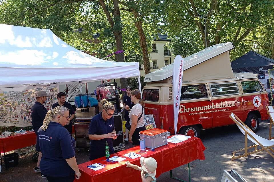 Stand des DRK Kempen beim Bevölkerungsschutztag_3 Stand des DRK Kempen beim Bevölkerungsschutztag_3