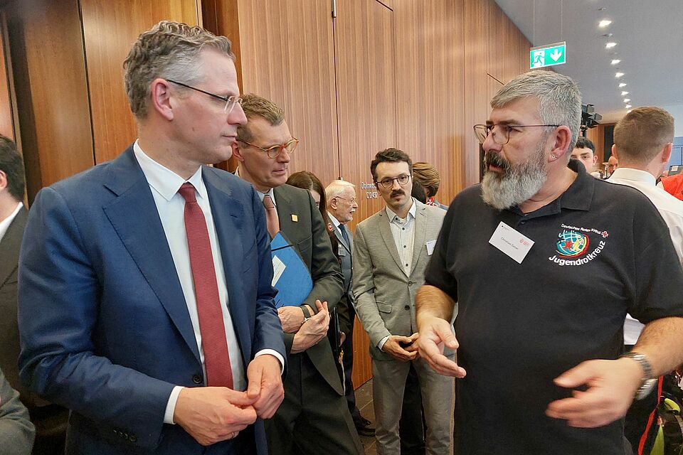 HelfendeHand_JRK-Niederkruechten_2025_2 HelfendeHand_JRK-Niederkruechten_2025