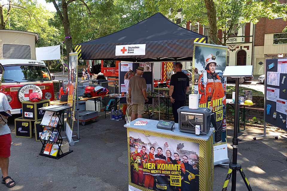 Stand des DRK Kempen beim Bevölkerungsschutztag_1 Stand des DRK Kempen beim Bevölkerungsschutztag_1
