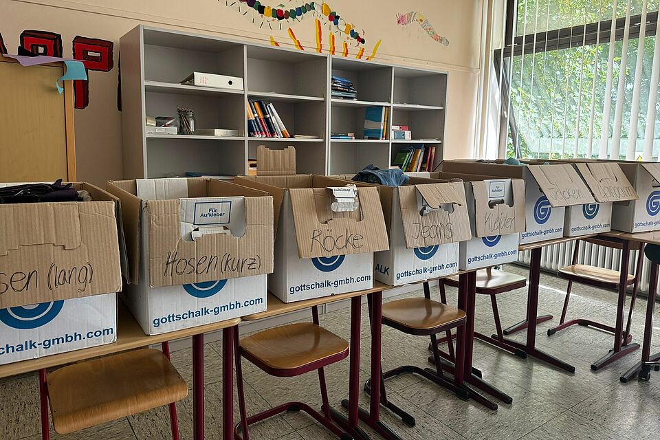 Altkleider-Sammelaktion der LVR Schule 2 Altkleider-Sammelaktion der LVR Schule 2
